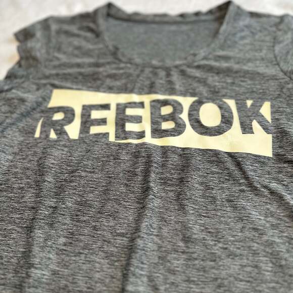 Reebok Women's Legend Graphic Shirt Sea Fog Heather Short Sleeve - Picture 3 of 7